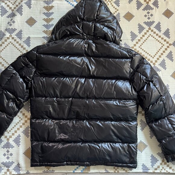 Black Shiny Warm Down Jacket Moncler - Picture 9 of 9